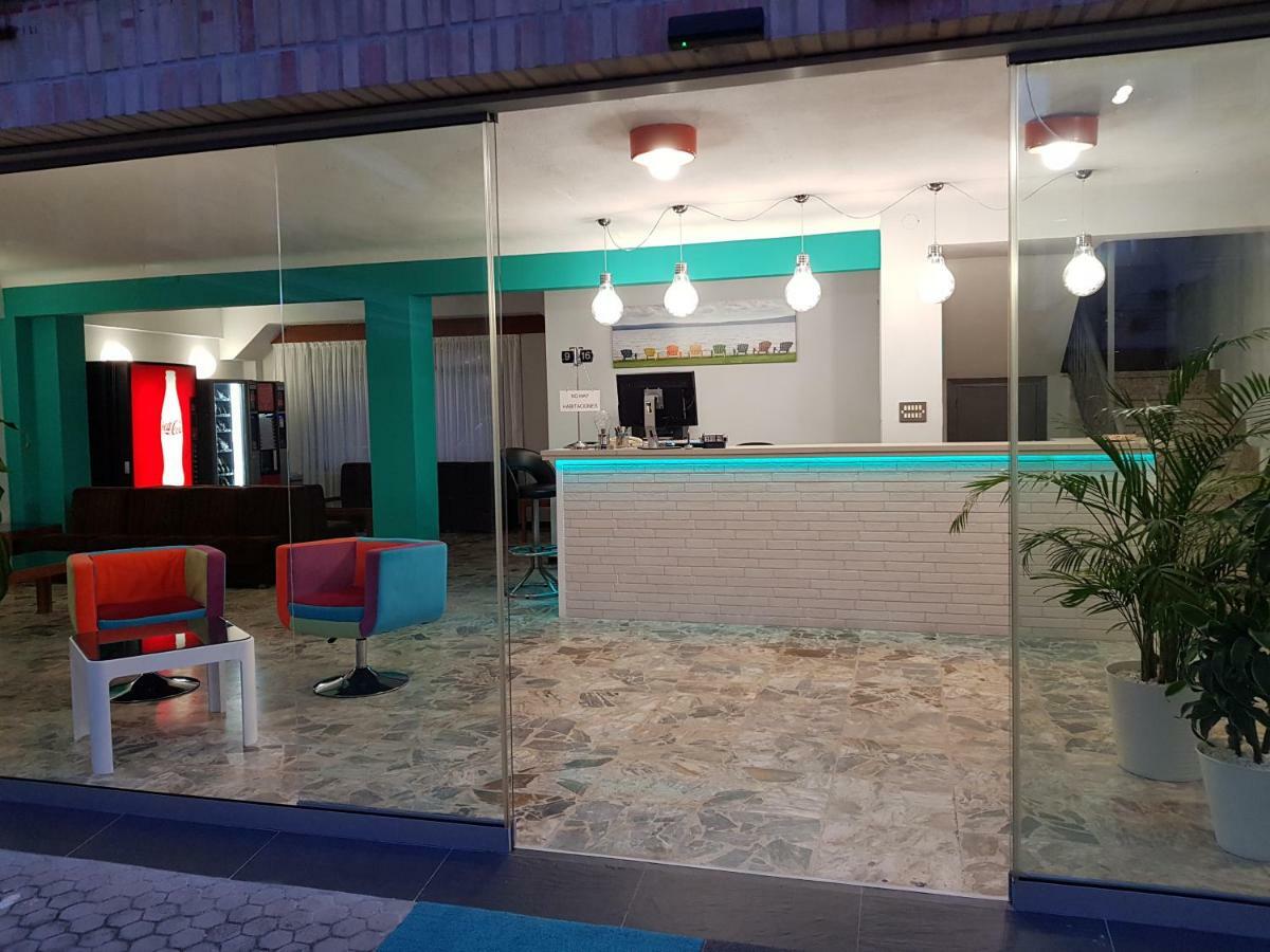 Hostal Rosi Laredo Kültér fotó